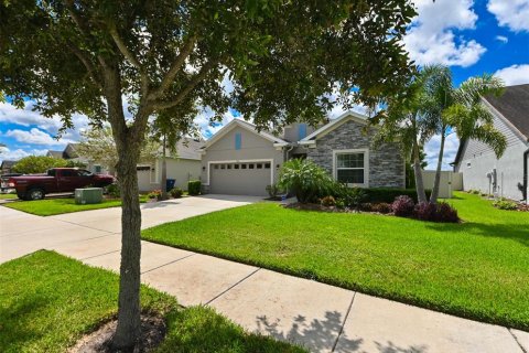 Casa en venta en Wesley Chapel, Florida, 4 dormitorios, 200.76 m2 № 1903582 - foto 2