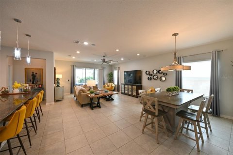 Casa en venta en Wesley Chapel, Florida, 4 dormitorios, 200.76 m2 № 1903582 - foto 20