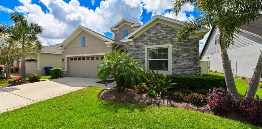 Casa en Wesley Chapel, Florida 4 dormitorios, 200.76 m2 № 1903582
