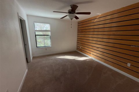 Villa ou maison à vendre à Brandon, Floride: 5 chambres, 233.09 m2 № 2399131 - photo 11