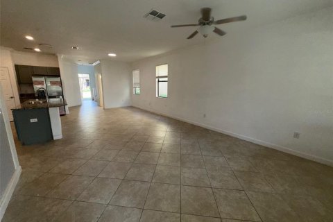 Villa ou maison à vendre à Brandon, Floride: 5 chambres, 233.09 m2 № 2399131 - photo 2