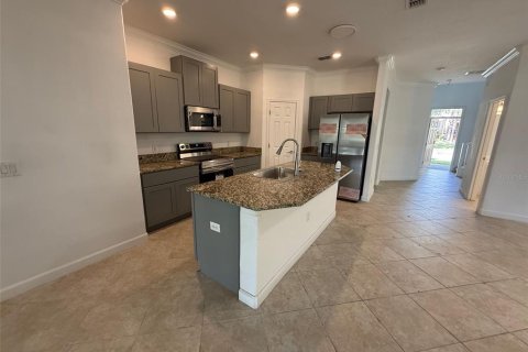 Villa ou maison à vendre à Brandon, Floride: 5 chambres, 233.09 m2 № 2399131 - photo 5