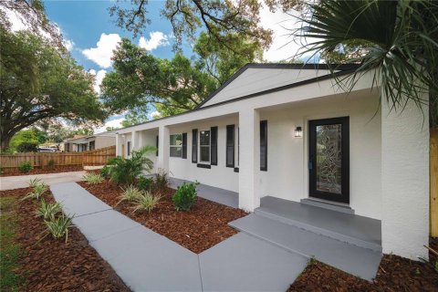 Villa ou maison à vendre à Tampa, Floride: 4 chambres, 163.04 m2 № 1899724 - photo 4