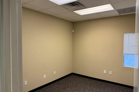 Commercial property in Silver Springs Shores, Florida 955.5 sq.m. № 2149741 - photo 24