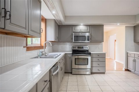 Купить виллу или дом в Лейкленд, Флорида 6 комнат, 227.98м2, № 1782766 - фото 12