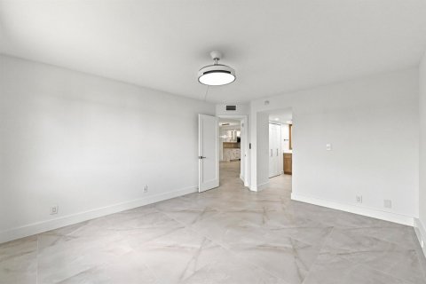 Condominio en venta en Coconut Creek, Florida, 2 dormitorios, 113.81 m2 № 2266068 - foto 26