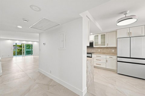Condominio en venta en Coconut Creek, Florida, 2 dormitorios, 113.81 m2 № 2266068 - foto 22