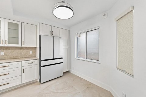 Condominio en venta en Coconut Creek, Florida, 2 dormitorios, 113.81 m2 № 2266068 - foto 21