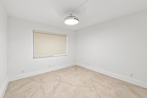 Condominio en venta en Coconut Creek, Florida, 2 dormitorios, 113.81 m2 № 2266068 - foto 30