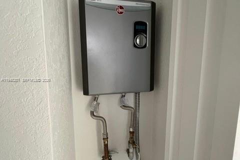 Adosado en venta en Miami, Florida, 3 dormitorios, 127.55 m2 № 2060168 - foto 10