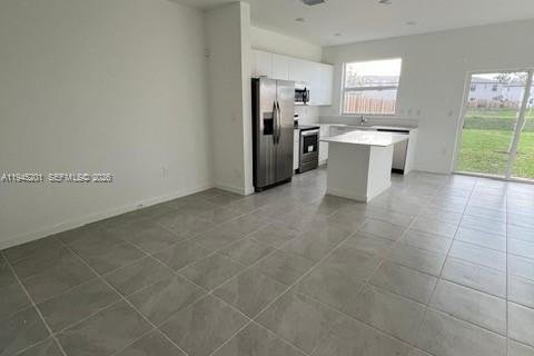 Adosado en venta en Miami, Florida, 3 dormitorios, 127.55 m2 № 2060168 - foto 1