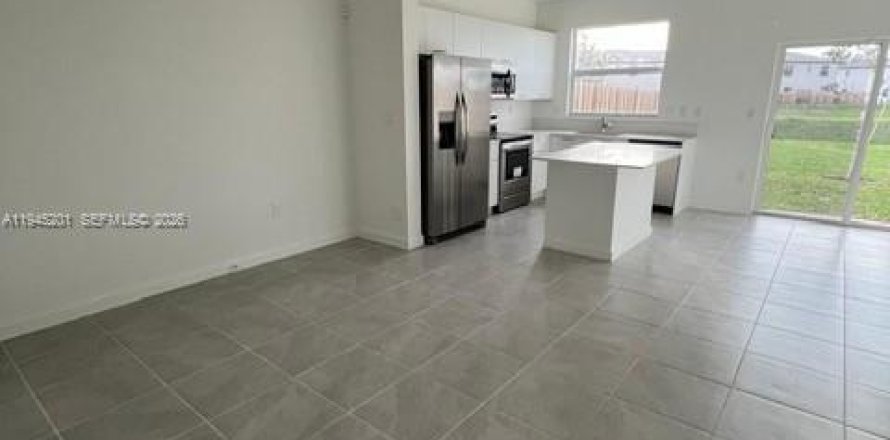 Adosado en Miami, Florida 3 dormitorios, 127.55 m2 № 2060168