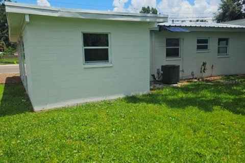 Casa en venta en Gibsonton, Florida, 3 dormitorios, 66.89 m2 № 1879198 - foto 5