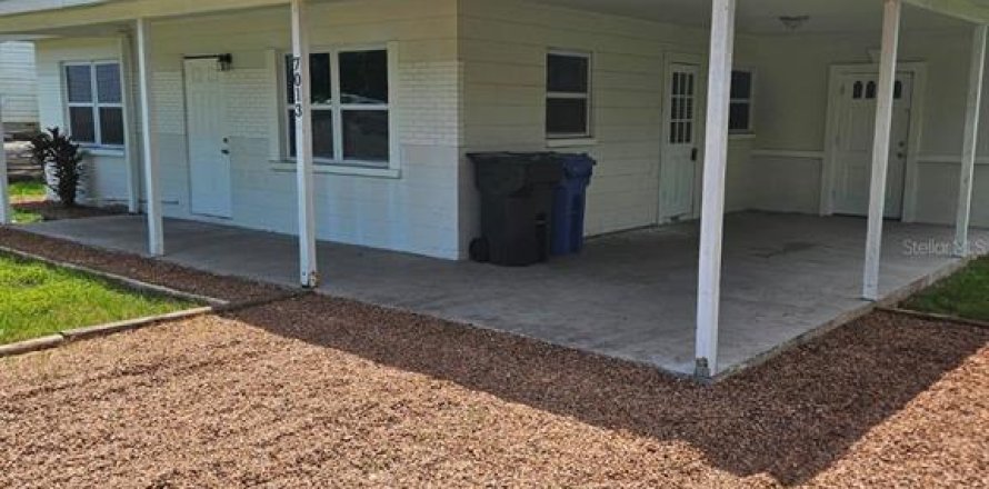 Casa en Gibsonton, Florida 3 dormitorios, 66.89 m2 № 1879198