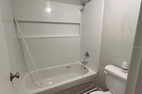 Appartement à louer à Gainesville, Floride: 2 chambres, 81.38 m2 № 1545662 - photo 10