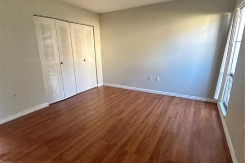 Appartement à louer à Gainesville, Floride: 2 chambres, 81.38 m2 № 1545662 - photo 4