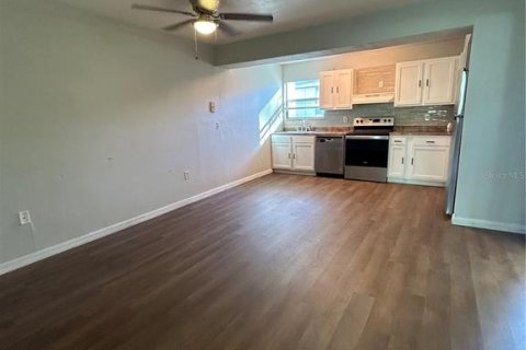 Appartement à louer à Gainesville, Floride: 2 chambres, 81.38 m2 № 1545662 - photo 8
