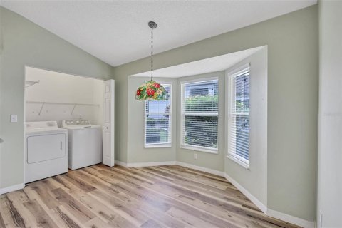 Condo in Sun City Center, Florida, 2 bedrooms  № 1840160 - photo 28