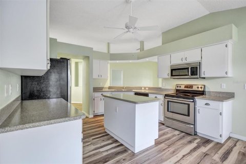 Condo in Sun City Center, Florida, 2 bedrooms  № 1840160 - photo 26
