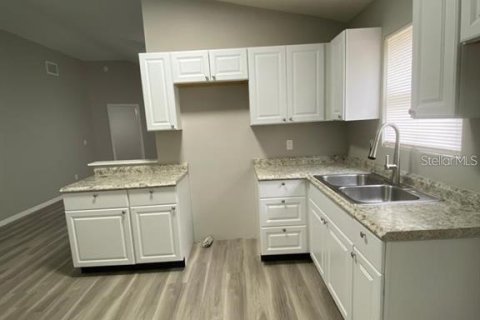 House in Orlando, Florida 3 bedrooms, 148.36 sq.m. № 1917435 - photo 19