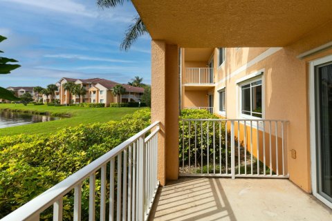 Condo in Port St. Lucie, Florida, 2 bedrooms № 2262866 - photo 15