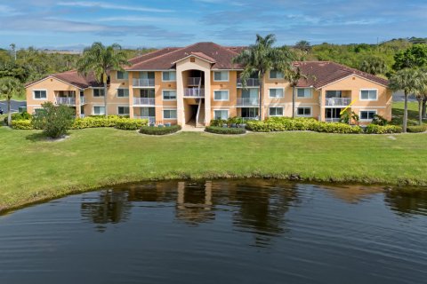 Condo in Port St. Lucie, Florida, 2 bedrooms № 2262866 - photo 17