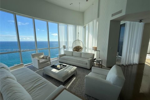 Снять в аренду кондоминиум в Санни-Айлс-Бич, Флорида 4 спальни, 384.71м2, № 2036626 - фото 11