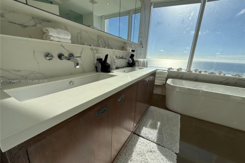 Снять в аренду кондоминиум в Санни-Айлс-Бич, Флорида 4 спальни, 384.71м2, № 2036626 - фото 25