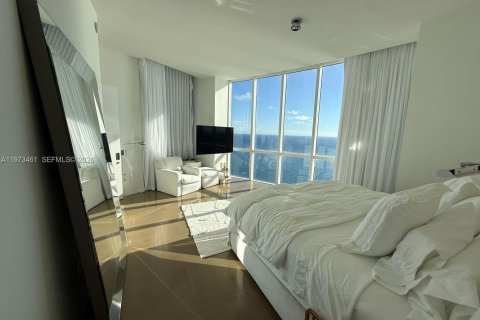 Снять в аренду кондоминиум в Санни-Айлс-Бич, Флорида 4 спальни, 384.71м2, № 2036626 - фото 12