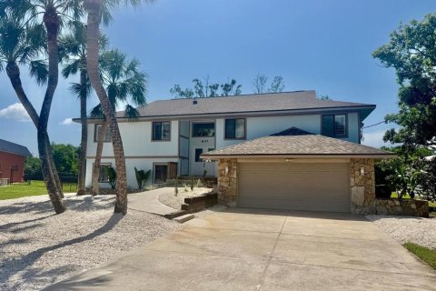 House in Ellenton, Florida 5 bedrooms, 404.12 sq.m. № 2308545
