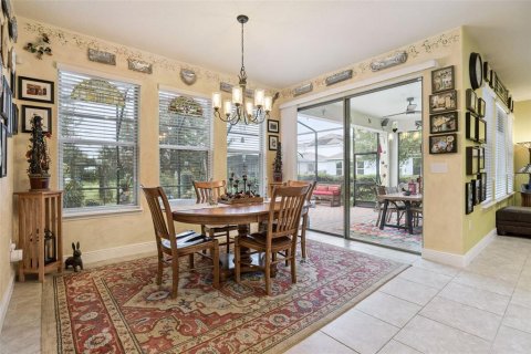 Villa ou maison à vendre à Winter Garden, Floride: 4 chambres, 275.18 m2 № 2389109 - photo 16