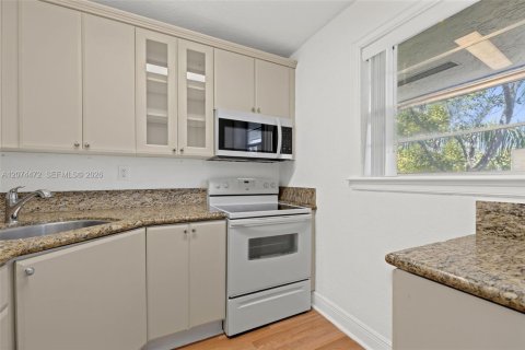 Copropriété à louer à Palmetto Bay, Floride: 1 chambre, 61.69 m2 № 2316171 - photo 10