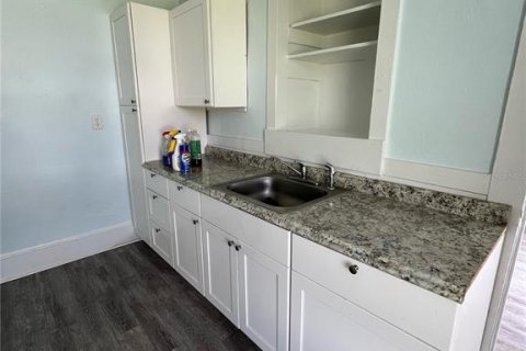 Appartement à louer à Daytona Beach, Floride: 2 chambres, 137.4 m2 № 2419641 - photo 9