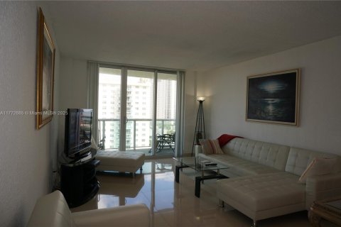 Copropriété à louer à Sunny Isles Beach, Floride: 1 chambre, 93.37 m2 № 1868793 - photo 4