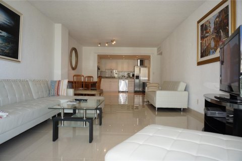 Copropriété à louer à Sunny Isles Beach, Floride: 1 chambre, 93.37 m2 № 1868793 - photo 10
