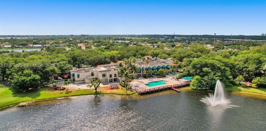 Condo à Davie, Floride, 2 chambres  № 2041624