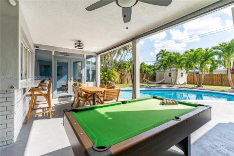 Купить виллу или дом в Холливуд, Флорида 3 спальни, 179.3м2, № 2045548 - фото 21