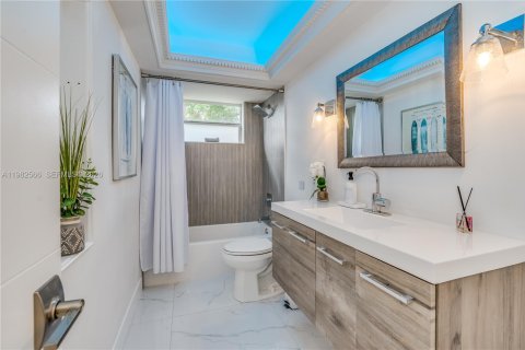 Купить виллу или дом в Холливуд, Флорида 3 спальни, 179.3м2, № 2045548 - фото 13