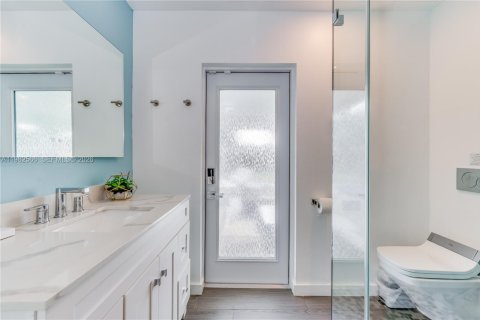 Купить виллу или дом в Холливуд, Флорида 3 спальни, 179.3м2, № 2045548 - фото 26