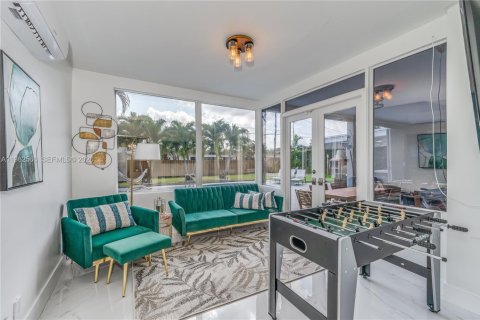 Купить виллу или дом в Холливуд, Флорида 3 спальни, 179.3м2, № 2045548 - фото 24