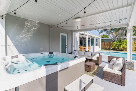 Купить виллу или дом в Холливуд, Флорида 3 спальни, 179.3м2, № 2045548 - фото 22