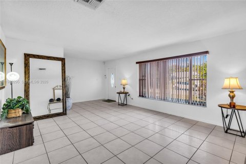 Купить виллу или дом в Тамарак, Флорида 3 спальни, 177.07м2, № 2043527 - фото 8