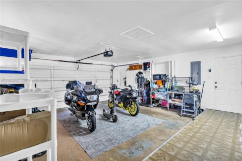 Купить виллу или дом в Тамарак, Флорида 3 спальни, 177.07м2, № 2043527 - фото 26