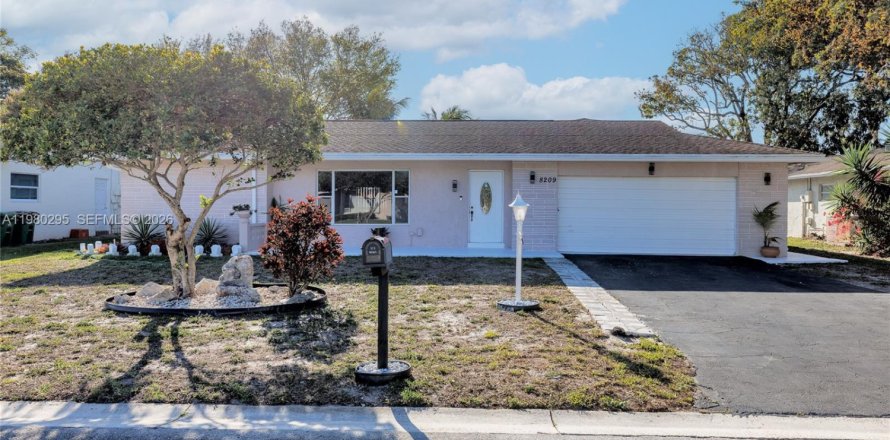 Дом в Тамарак, Флорида 3 спальни, 177.07м2 № 2043527