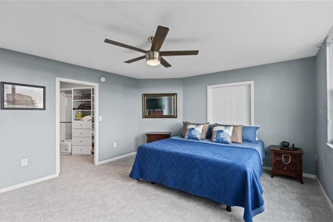 Condo in Saint Petersburg, Florida, 1 bedroom  № 2429302 - photo 25