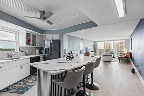 Condo in Saint Petersburg, Florida, 1 bedroom  № 2429302 - photo 3