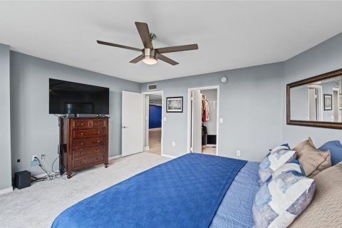 Condo in Saint Petersburg, Florida, 1 bedroom  № 2429302 - photo 24