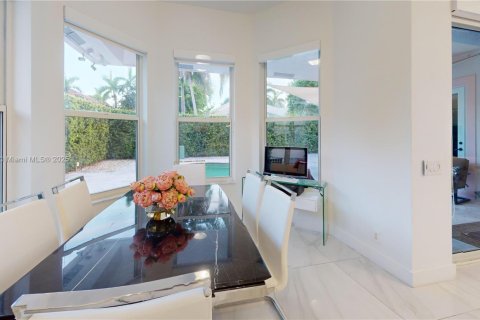 House in Weston, Florida 4 bedrooms, 202.53 sq.m. № 1883788 - photo 30