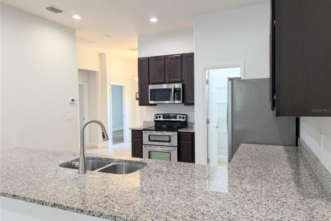 Casa en venta en Groveland, Florida, 3 dormitorios, 146.32 m2 № 1855662 - foto 10