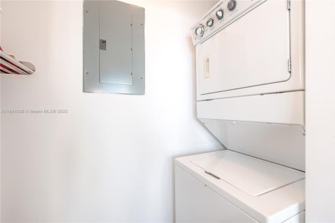 Снять в аренду кондоминиум в Майами, Флорида 58.71м2, № 1946832 - фото 15